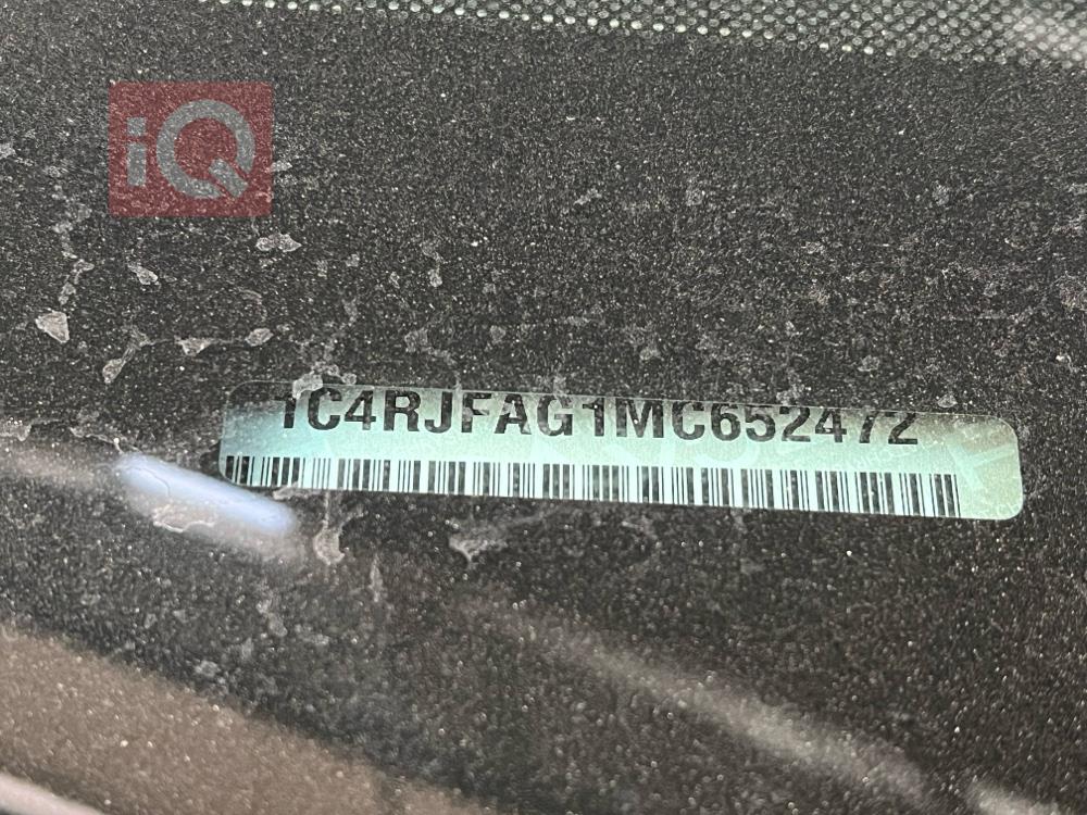 جیپ گراند شیرۆکی